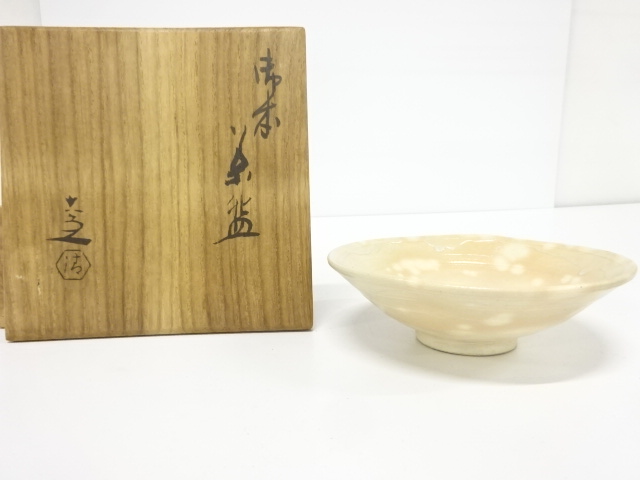 JAPANESE TEA CEREMONY / GOHONTE FLAT TEA CHAWAN / ARTISAN WORK